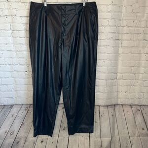 A new day Women’s Black Faux Leather size 18w new with tags